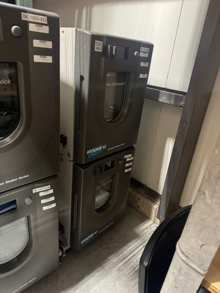 Image of New Brunswick Scientific Innova 42R Double Stack Incubator Shaker